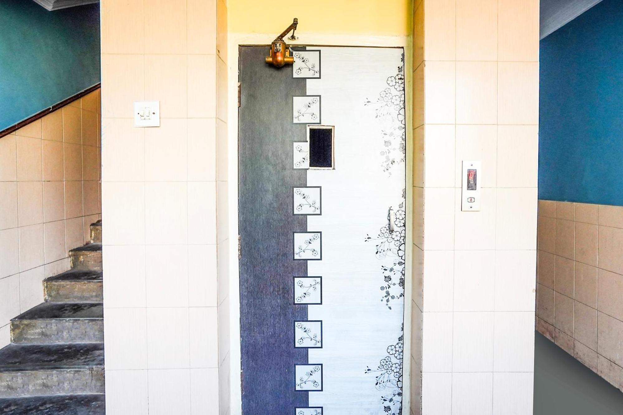 Hotel O Vibrant Residency Αχμπανταμπάντ Εξωτερικό φωτογραφία